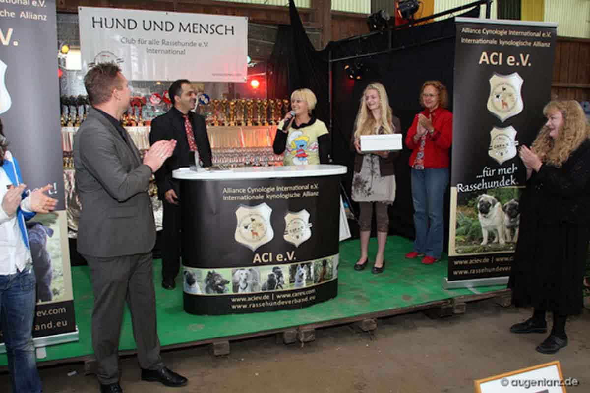 Impressionen der Tandem-Rassehundeausstellung Welt-Sieger-Schau & German-Champion-Cup in Schefflenz 02.09.2012