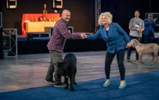 Gratulation von Frau Spiriev und Herrn Domenico Marino mit der Mastino-Hündin Scura.